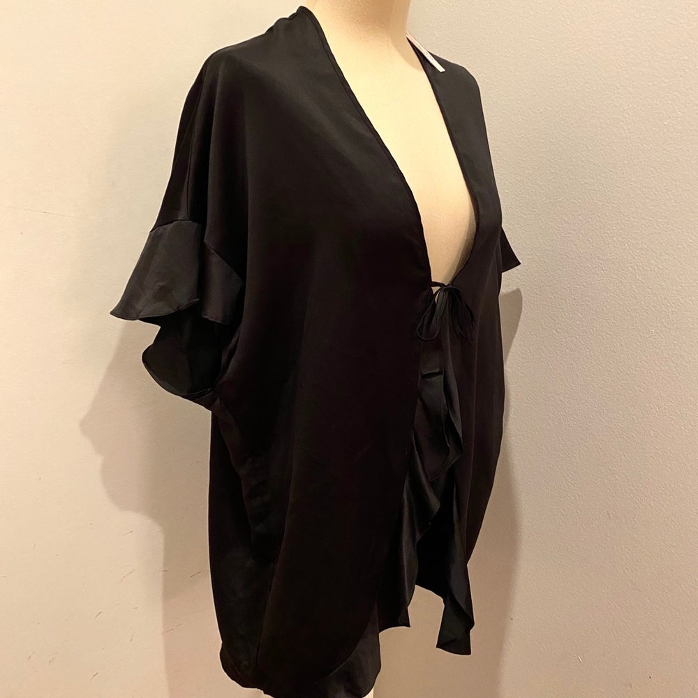 NWT Victoria’s Secret Robe w Ruffles - Picture 6 of 8